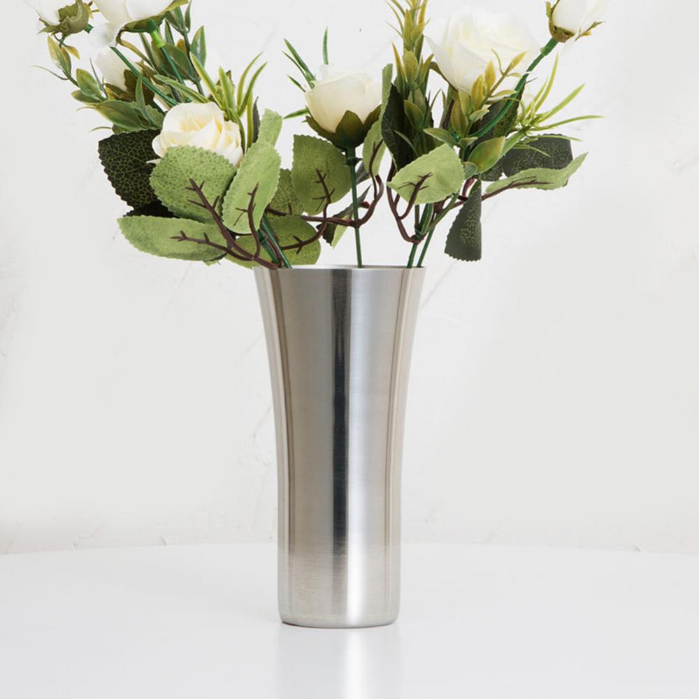 Becher-Vase